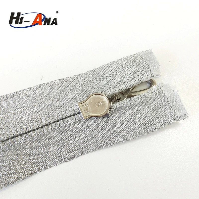 OEM Custom made top quality color teeth zipper in rolls