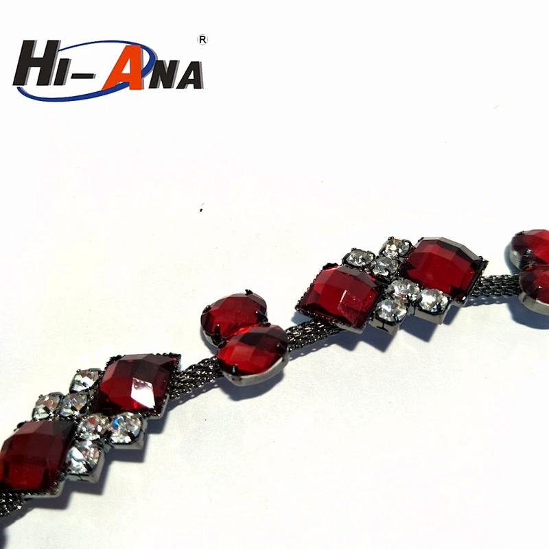 Cheap price china team Custom Gift 24 row crystal rhinestone chain trimming