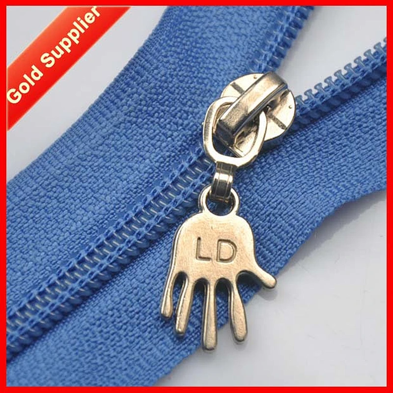 Export to 70 countries Wholesale no minimum colored zipper pulls canada
