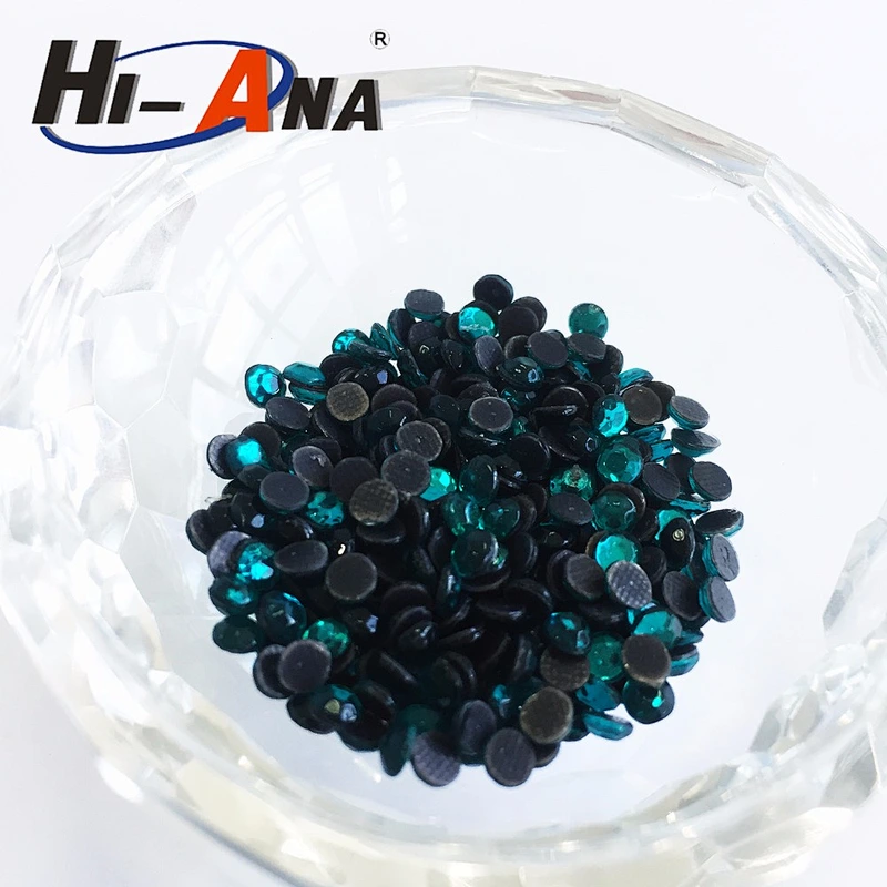 Familiar in OEM and ODM Wholesale china cheap rhinestone to decorate clothing