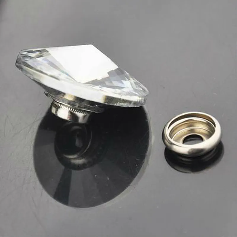 Glass stone back with snap button
