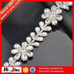 Cheap price china team Colorful fashion rhinestone chain