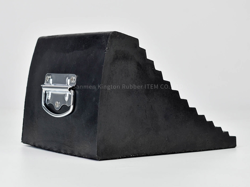 alt=''重型防紫外线安全车轮止动块,Heavy Duty UV Protection Safety rubber wheel chock''