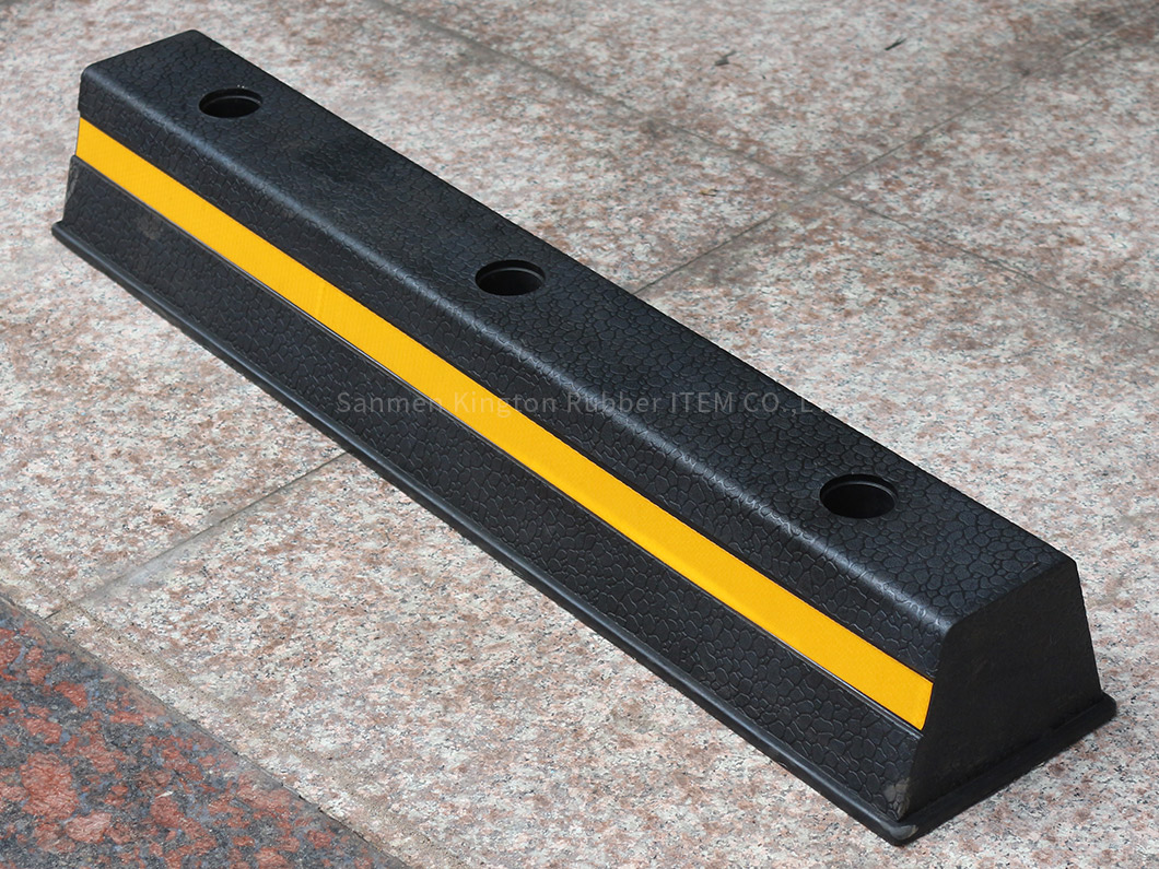 750*150*110mm反光停车限位器750*150*110mm reflective Parking wheel stop