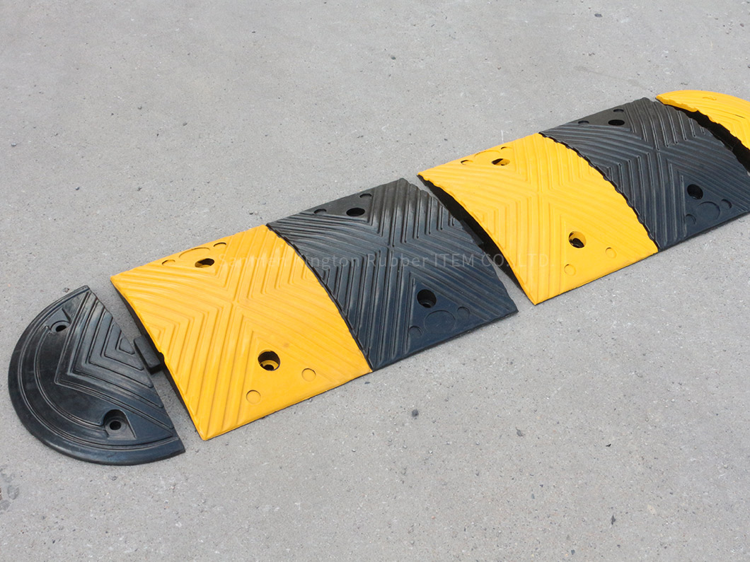 耐用反光可视橡胶减速带路面减速器500mm*350mmDurable Reflective Visual Rubber Speed Hump Road Speed Breaker 500mm*350mm