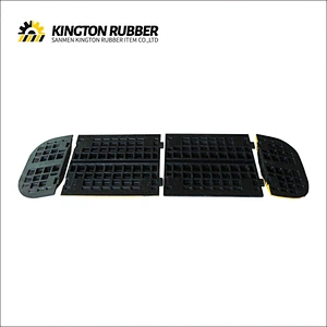 500mm width Cross-line Surface Rubber Speed Hump