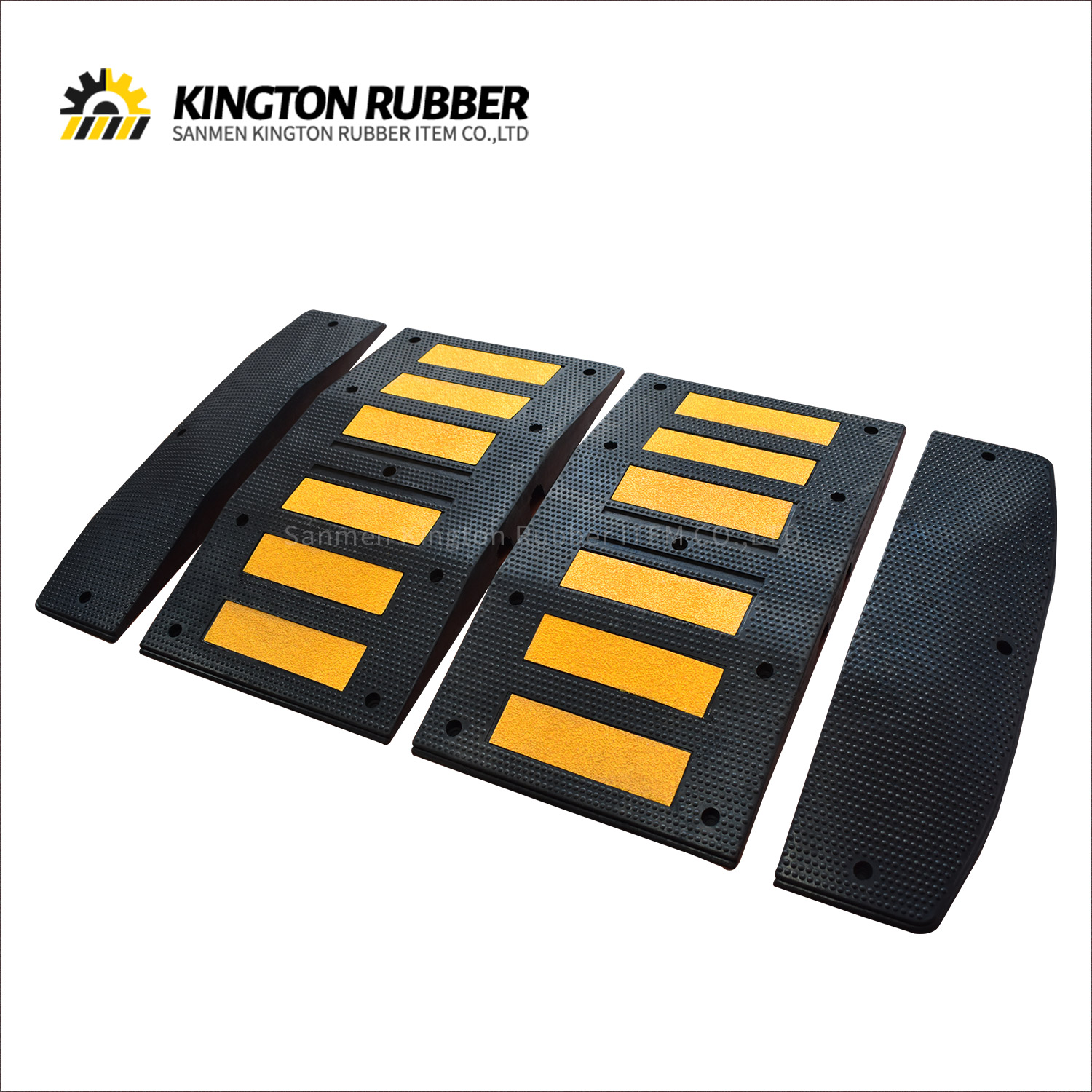 900mm width Rubber Speed Hump with 6 Reflective Sheets