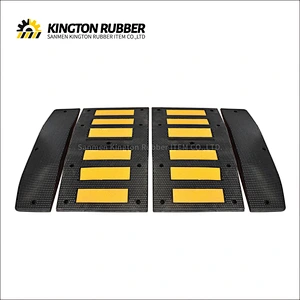 900mm width Rubber Speed Hump with 6 Reflective Sheets