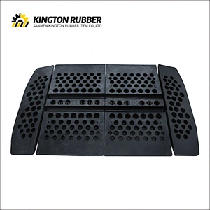 900mm width Rubber Speed Hump with 6 Reflective Sheets