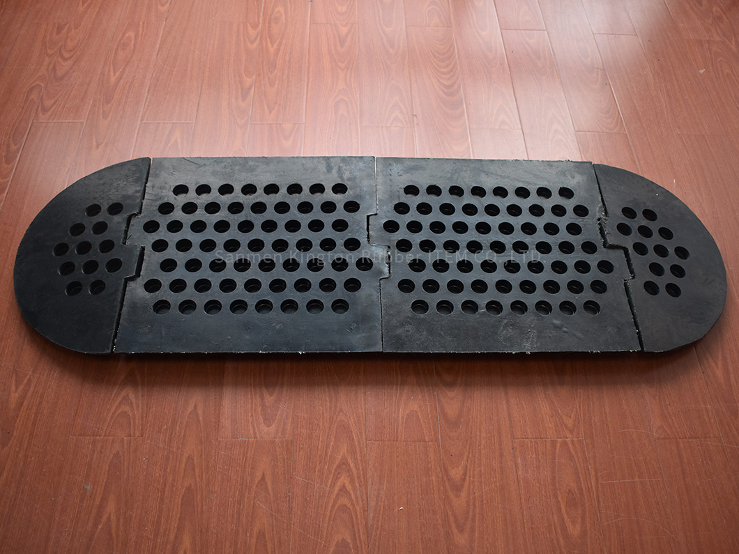优质橡胶减速带道路减速器500mm*500mm，用于交通安全rubber speed hump