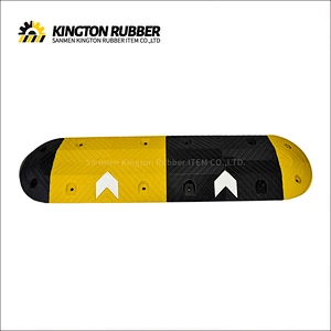 350mm width Fine Pattern Rubber Speed Bump