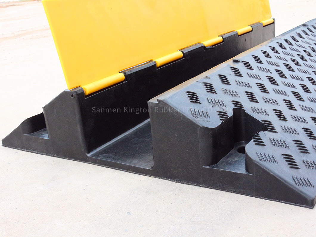 alt=''rubber,cable protector,高品质、耐用的橡胶电缆护套High quality durable rubbber cable protector''