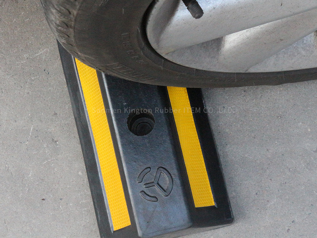 alt=''rubbber wheel stopper ''
