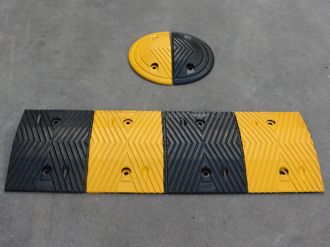 alt=''性价比款橡胶减速器速度缓冲器地板轿车坡道1000mm*350mm Cost-Effective rubber speed hump Speed Bumper Floor Car Ramp 1000mm*350mm''