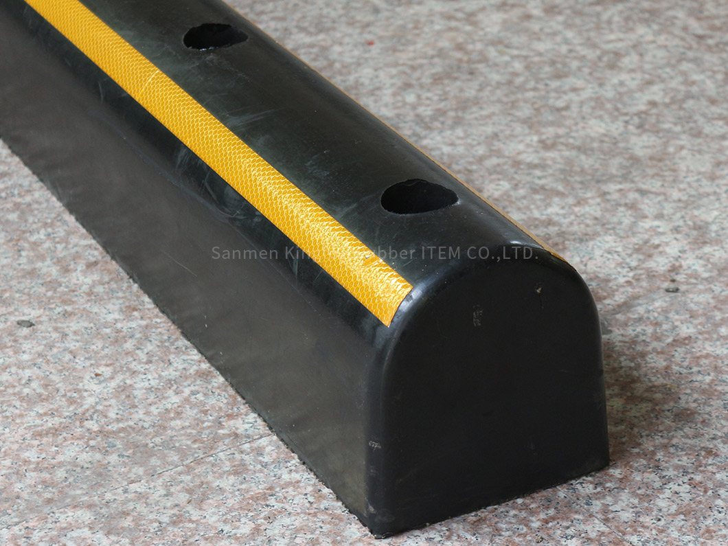 耐气候和腐蚀停车防撞条Weather and Corrosion Resistant Parking Wall Protector