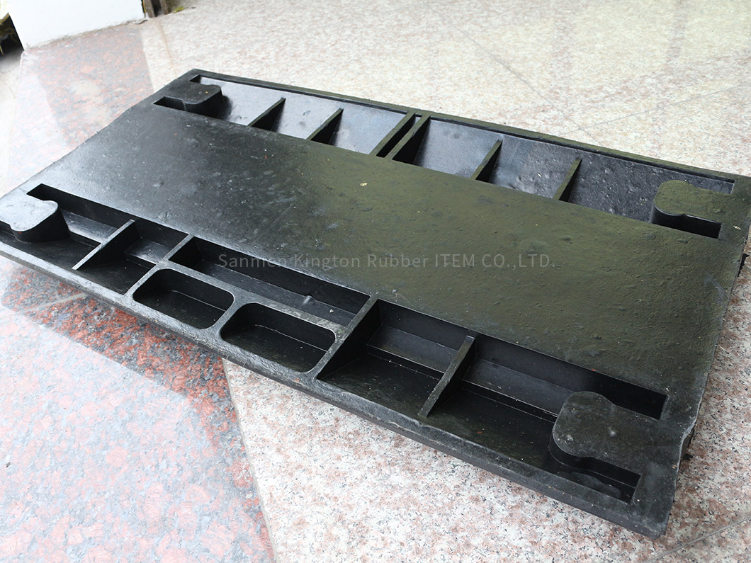 alt-=''rubber,cable protector,Pvc电缆保护板Pvc Wire Cover rubbber cable protector''
