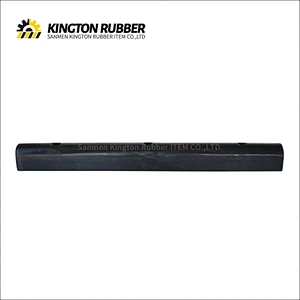 D100-shaped Rubber Wall Protector