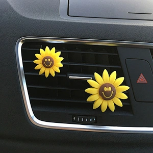 Vehicle air conditioning vent, perfume, vehicle aromatherapy cream