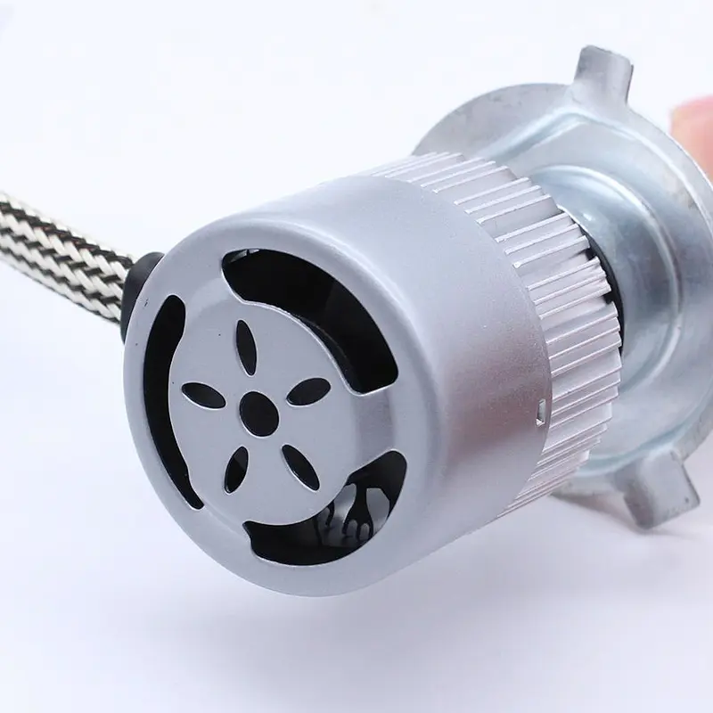 Cheap  Auto 880 Lamp H1 H3 H11 9005 9006 H7 C6 H4 Car Led Headlight