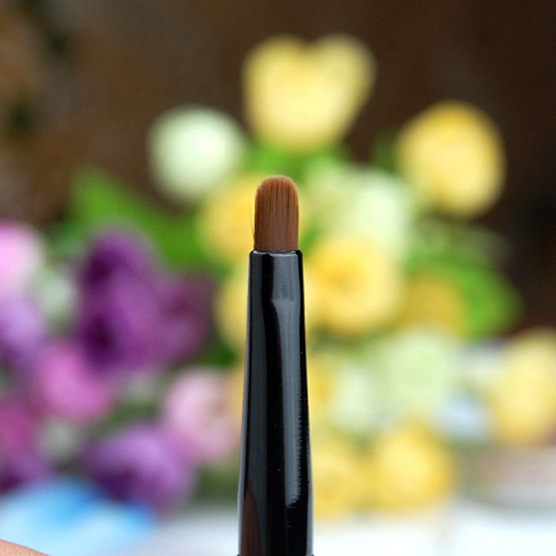 Eyeliner brush fine trumpet hard head lip brush mini lipstick brush