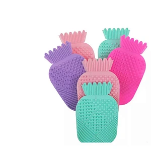 JZG Wholesales Factory Price Newest Big Pineapple Shape Multi-color Silicone Beauty Accessories Makeup Brush Cleaner Pad Mat