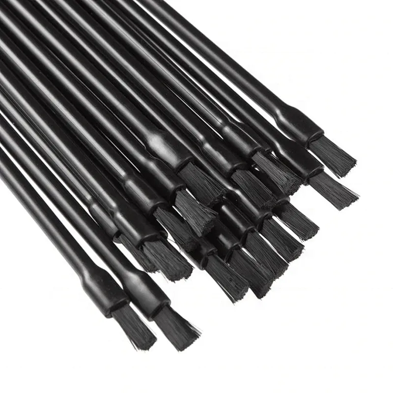 100pcs Disposable Lip Brush Lipstick Gloss Wands Applicator Made of Plastic and Nylon Hair Makeup Brush