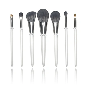 Hot Selling 7pcs Pieces Makeup Brushes White Private Label Glitter Diamond Vegan Wooden Handle Makeup Brush Set