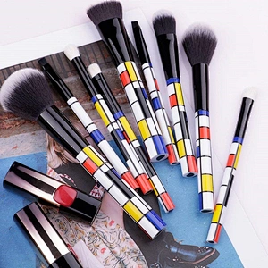 Face Powder Eye Shadow Eyeliner Foundation Blush Lip Liquid Cream Blending brush 9 pcs professional customized makeup brush set