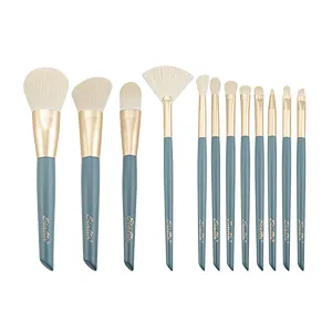 Sialia Makeup Cruelty Free Cosmetic Sample Customized Professional High Quality Makeup brush Set Vegan Travel Brush with Holder