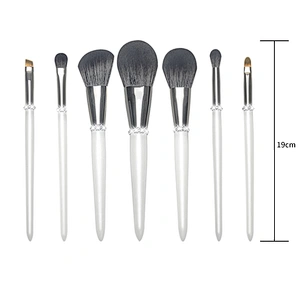 Hot Selling 7pcs Pieces Makeup Brushes White Private Label Glitter Diamond Vegan Wooden Handle Makeup Brush Set