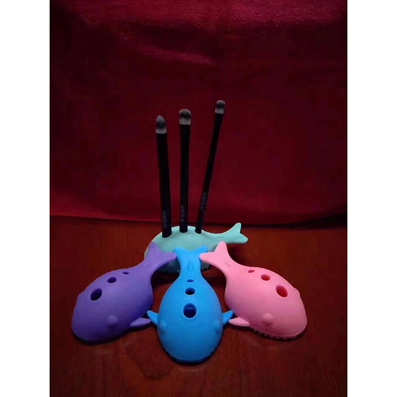 Whale fish shape silicone fish makeup brush cleaner with holder