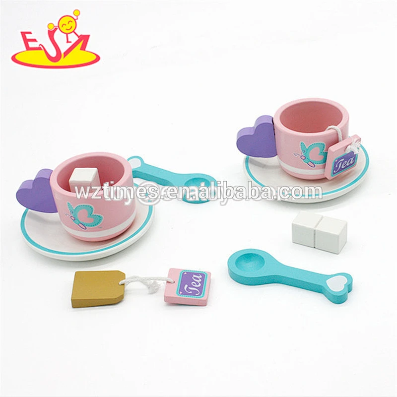 Wholesale lovely dessert theme wooden magnetic blocks set toy food cutting toy for baby W10B198