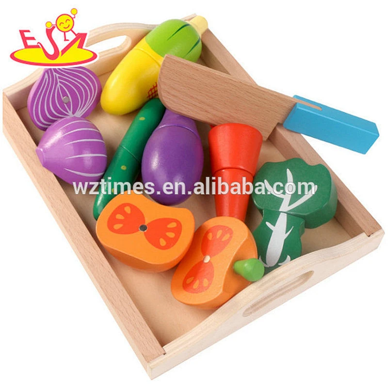 Wholesale hot sale wooden pretend food toy cutting vegetables toy for children W10B200