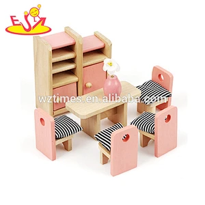 Schlafzimmer Puppenhaus-Zubehörspielzeug des recht warmen Tones der hölzernen Puppe für Kleinkinder W06B061