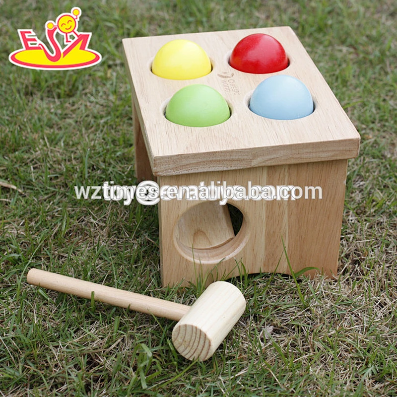 Hölzernes klopfendes Spiel des bunten Uhrformbabyhammer-Spielzeugs für Kindmuskelübung W11G015