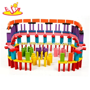 Unglaubliche Anstrichkinderspielwaren des hölzernen hölzernen Spielzeugspielzeugs gesetzten für Kinder W15A076