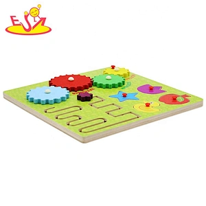 2019 Top sale educational wooden children busy board for sale W11H067