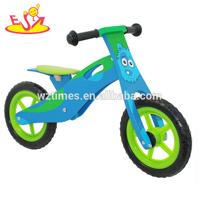 Wholesale simple style wooden children running balance bike with no pedals W16C060