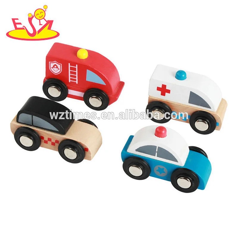 2018 Wholesale cheap preschool toys wooden truck accessories for kids W04C147