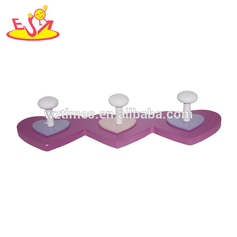 wholesale most attractive design wooden row of hooks for children W09B032