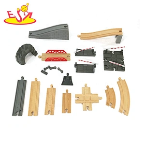 2019 Wholesale diy wooden toy train set accessories for children W04C184