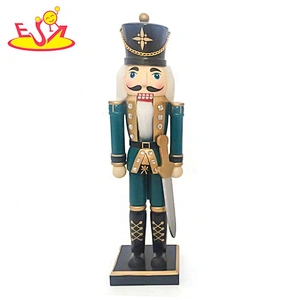 2019 New customize handcraft wooden nutcracker figurine for decor W02A345