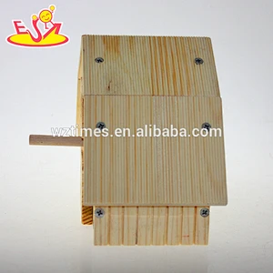 Wholesale high quality wooden bird house natural outdoor hanging wooden bird house W06F012