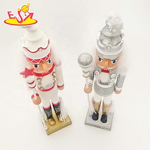 2019 High quality children wooden xmas nutcrackers with customize W02A335