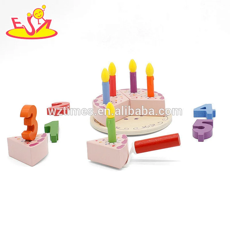 La torta de cumpleaños más popular de madera del juguete de los niños para el juego fingido W10B196