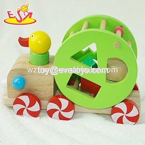Wholesale hottest sale children wooden animal shaped pull along toy for fashion W05B163