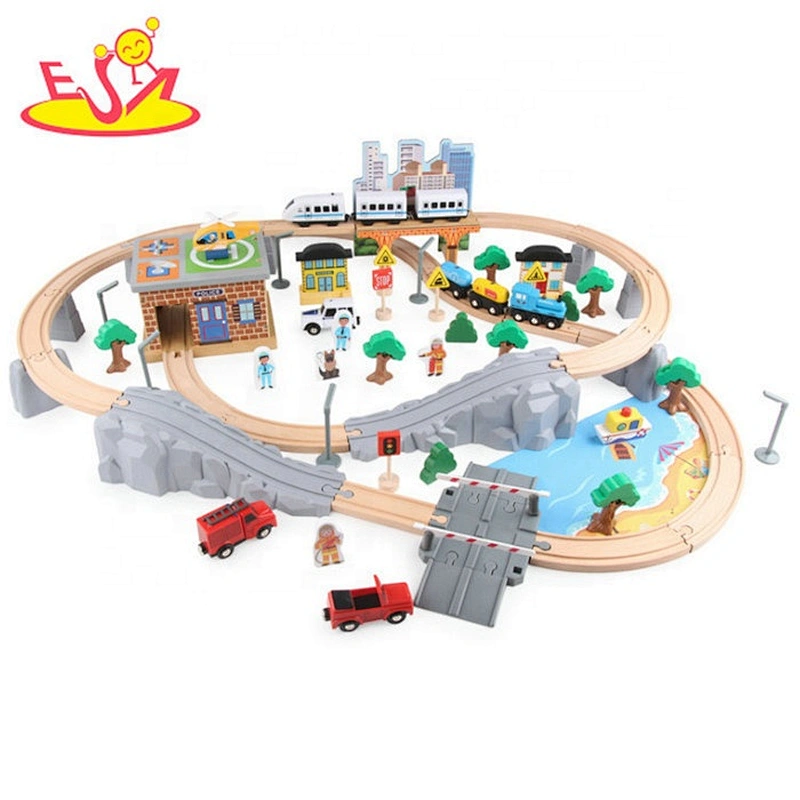 2019 New arrival electronic wooden train track toy set for children W04C177