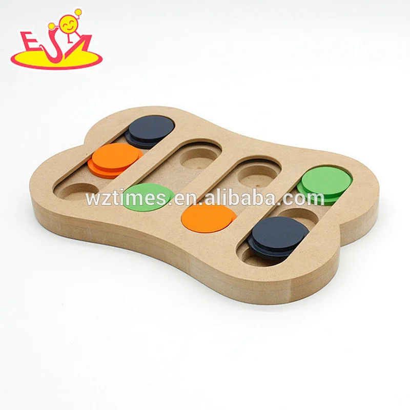 Wholesale top fashion interactive wooden puzzle feeder toy for colorful W06F067