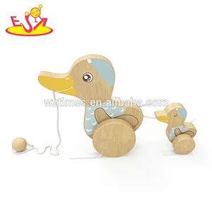 Wholesale top quality lovely wooden duck pulling toy help baby learning walking W05B167