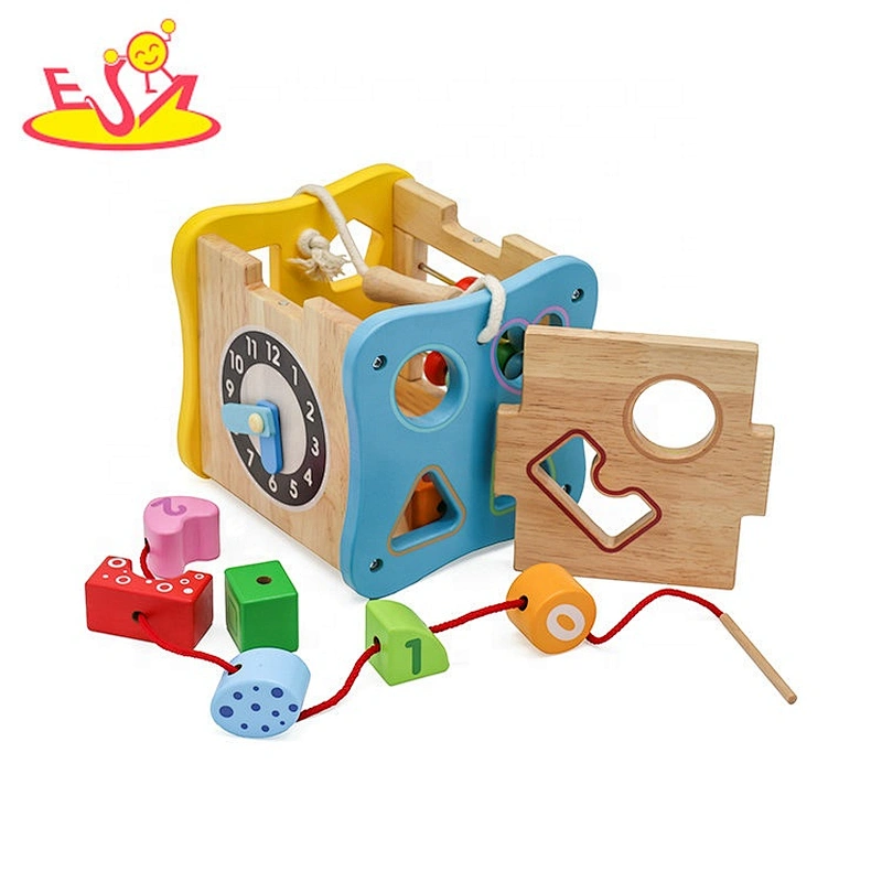 2019 New design multi fnction wooden baby busy box for preschoolers W12D088B